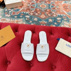 Louis Vuitton Slippers